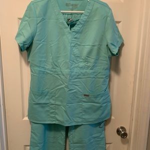 Greys anatomy scrub set.